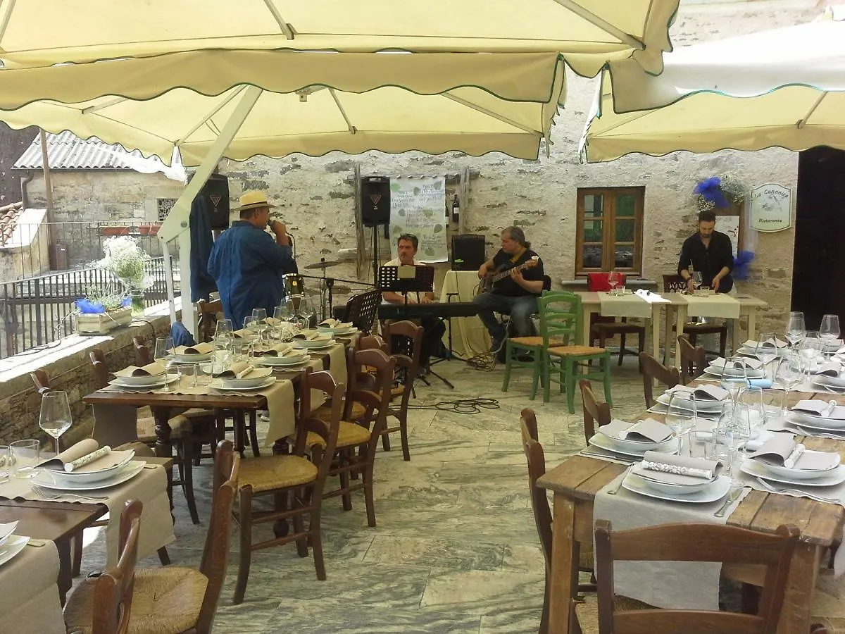 La Canonica Room's Stazzema 0*,  Italia